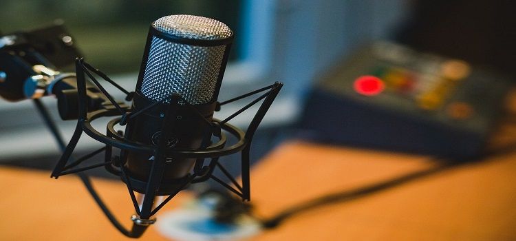 পডকাস্ট (podcast) কি ? (What Is Podcast in Bangla) - সম্পূর্ণ তথ্য